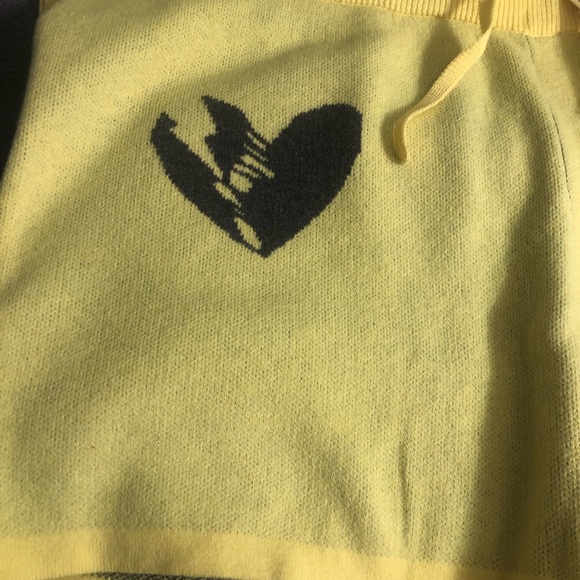 Torrid Lovesick Sweater & shorts - Picture 2 of 5
